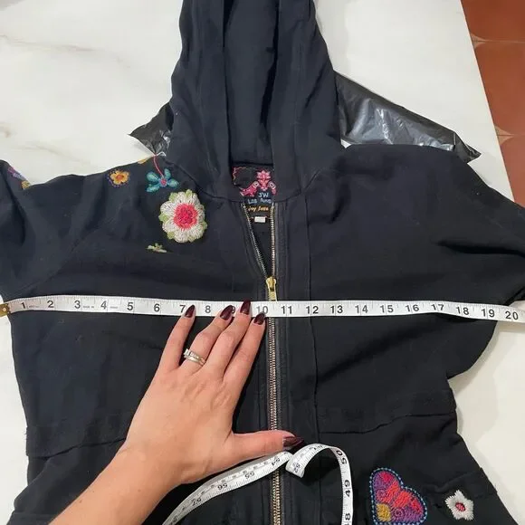 Johnny Was Embroidered zip up hoodie with attached hoodie size Medium